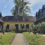 Harmonia Apartmanhaz Apartmán Balatonlelle