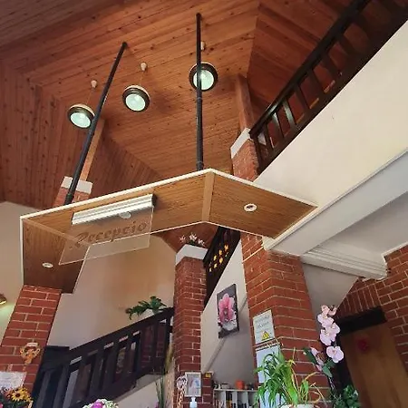 Harmonia Apartmanhaz شقة *