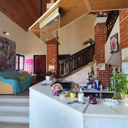 Harmonia Apartmanhaz *