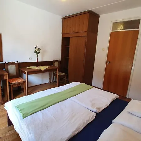 Harmonia Apartmanhaz *