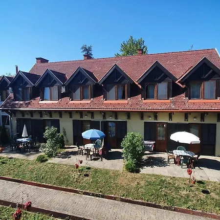 Harmonia Apartmanhaz * Balatonlelle