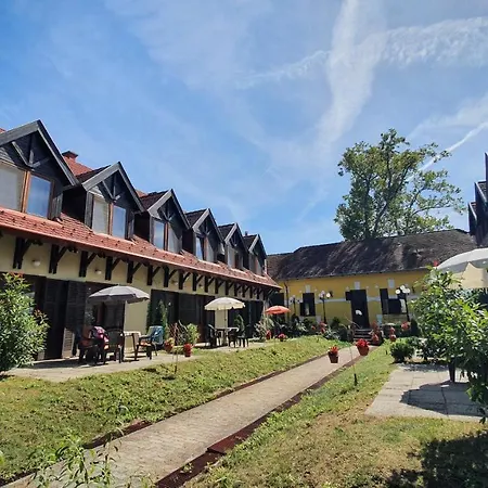 Harmonia Apartmanhaz * Balatonlelle